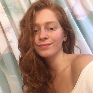 Meet your Posher, Lara